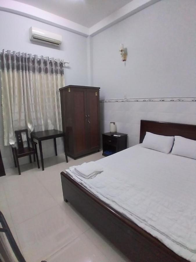 Phuoc Hung 1 Hotel Vĩnh Long Exteriör bild