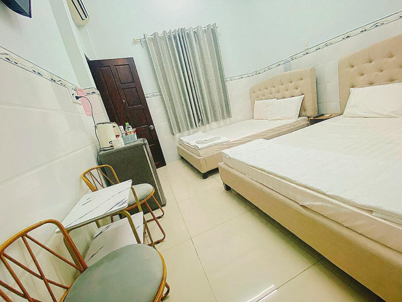 Phuoc Hung 1 Hotel Vĩnh Long Exteriör bild