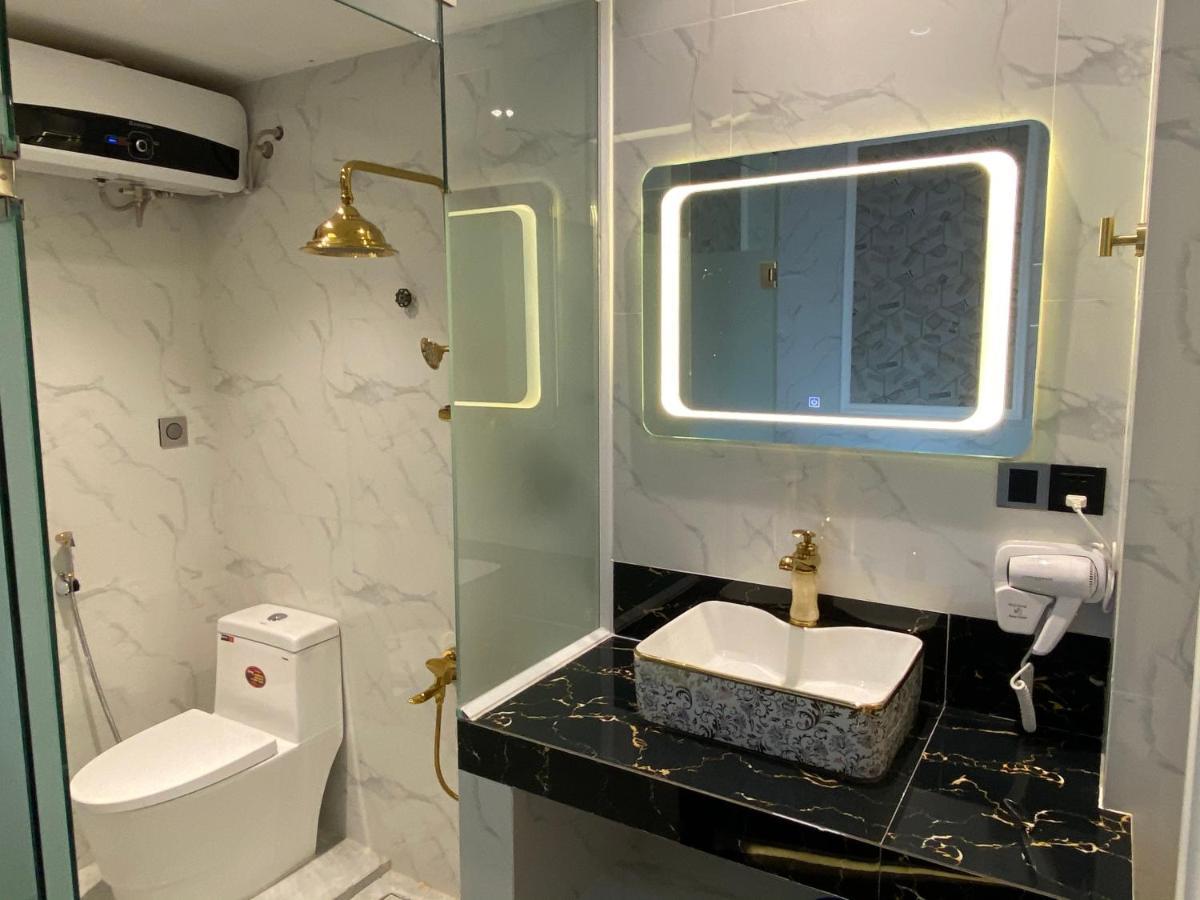 Phuoc Hung 1 Hotel Vĩnh Long Exteriör bild