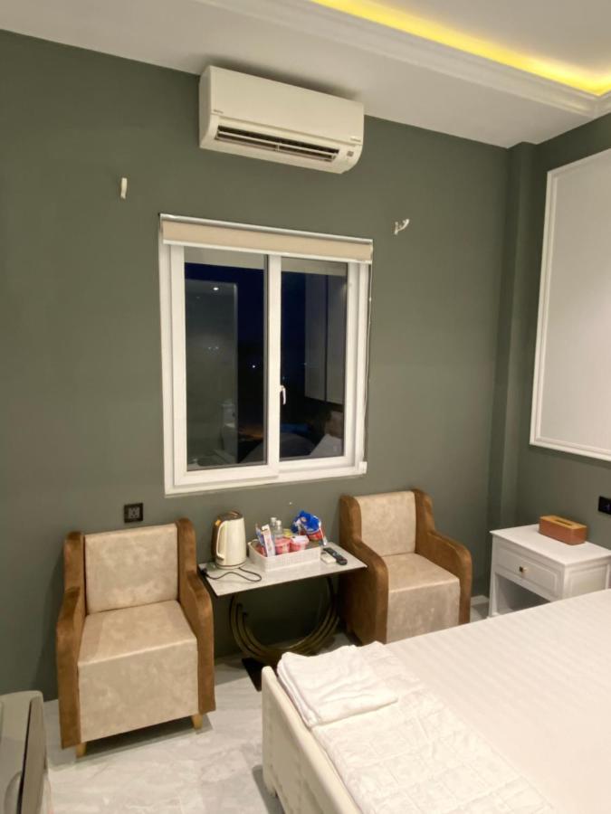 Phuoc Hung 1 Hotel Vĩnh Long Exteriör bild